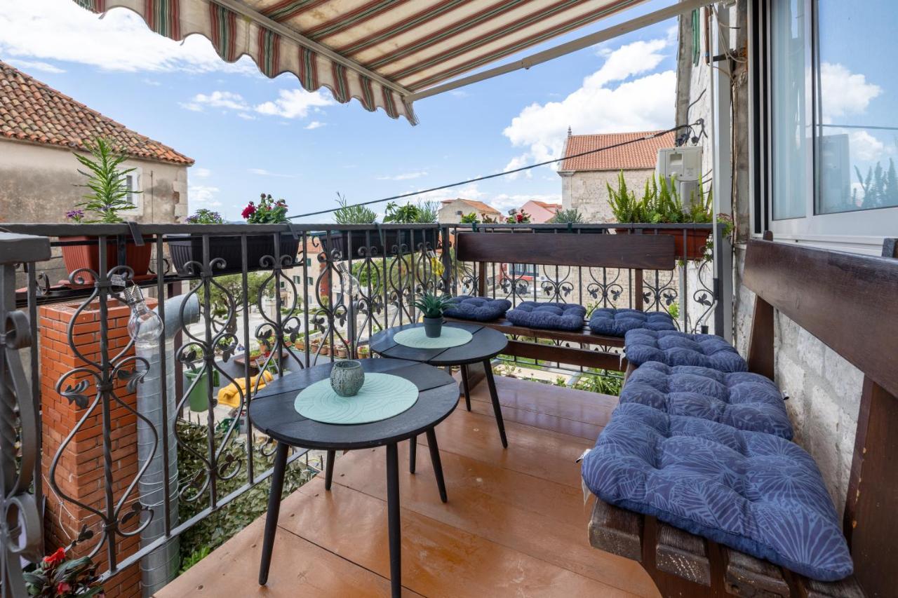 Guesthouse Rebecca Makarska Eksteriør billede