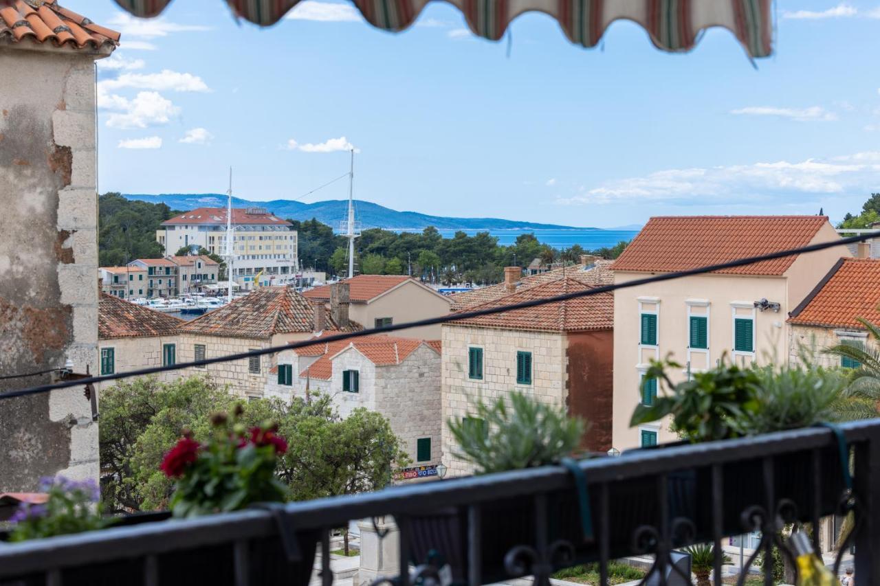 Guesthouse Rebecca Makarska Eksteriør billede
