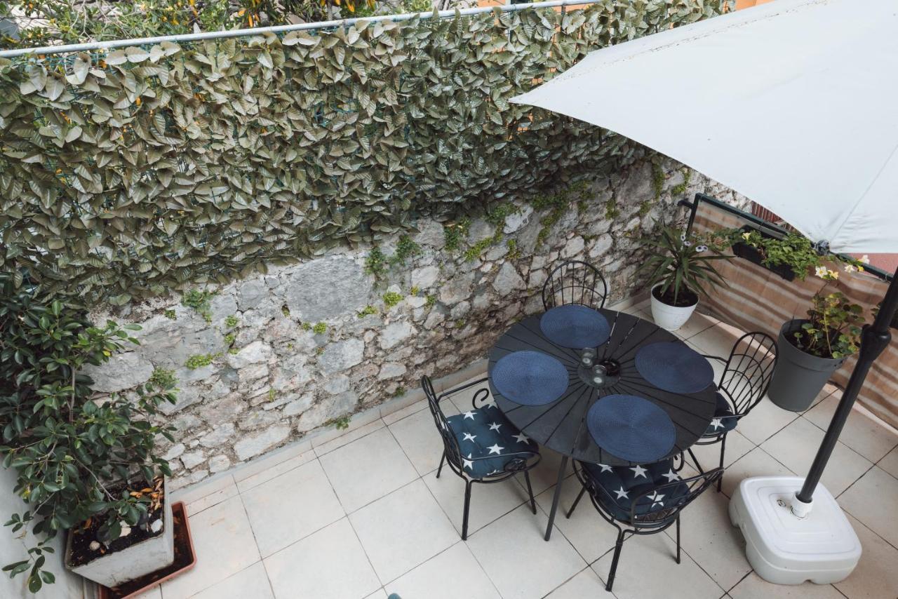 Guesthouse Rebecca Makarska Eksteriør billede